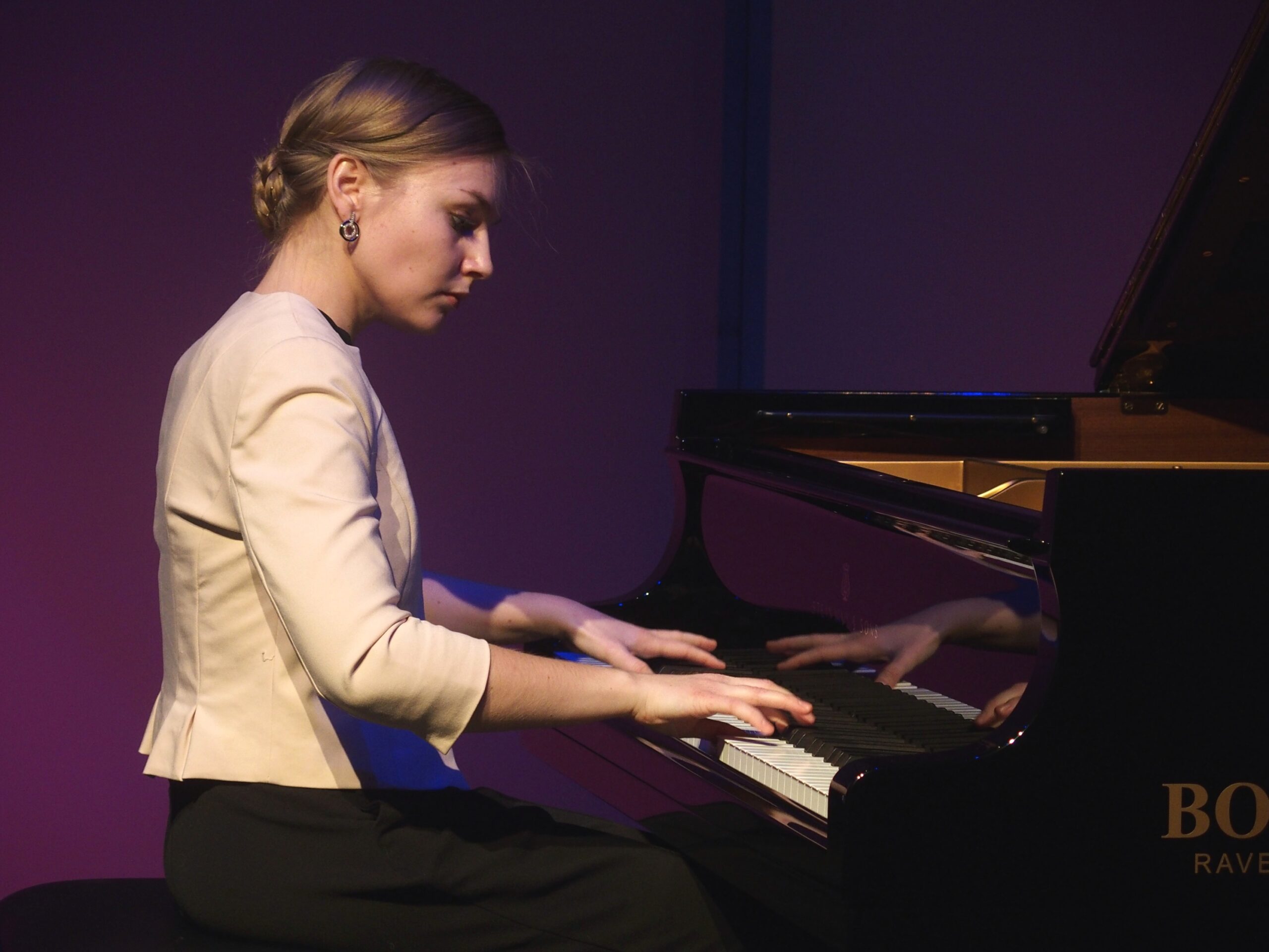 CD-Präsentation Hanna Bachmann: Geschickt verpackter Humor in der Klaviermusik